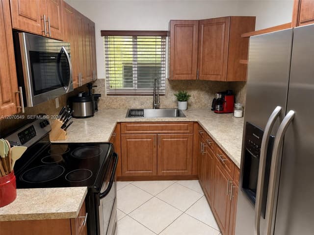 3312 NW 182nd St, Miami Gardens FL 33056 - Miami Gardens, FL - Photo 7