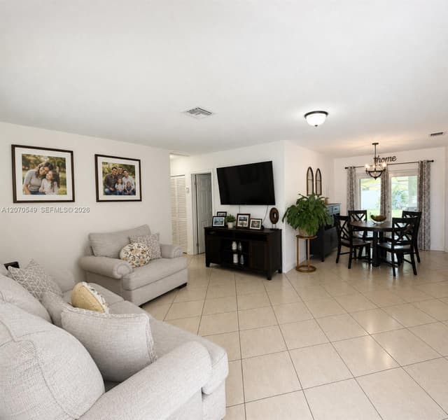 3312 NW 182nd St, Miami Gardens FL 33056 - Miami Gardens, FL - Photo 4