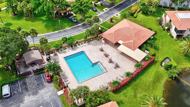 9272 Vista Del Lago # 28F, Boca Raton FL 33428 - Boca Raton, FL - Photo 2