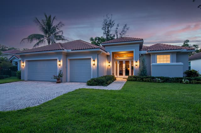 1754 Flagler Manor Circle, West Palm Beach FL 33411 - West Palm Beach, FL - Photo 4