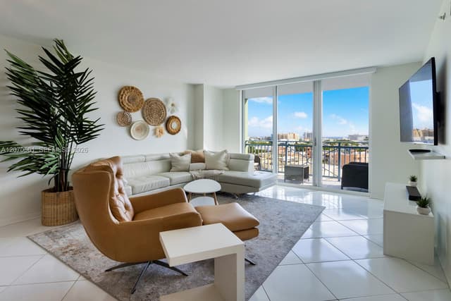 90 Alton Rd # 1005, Miami Beach FL 33139 - Miami Beach, FL - Photo 2