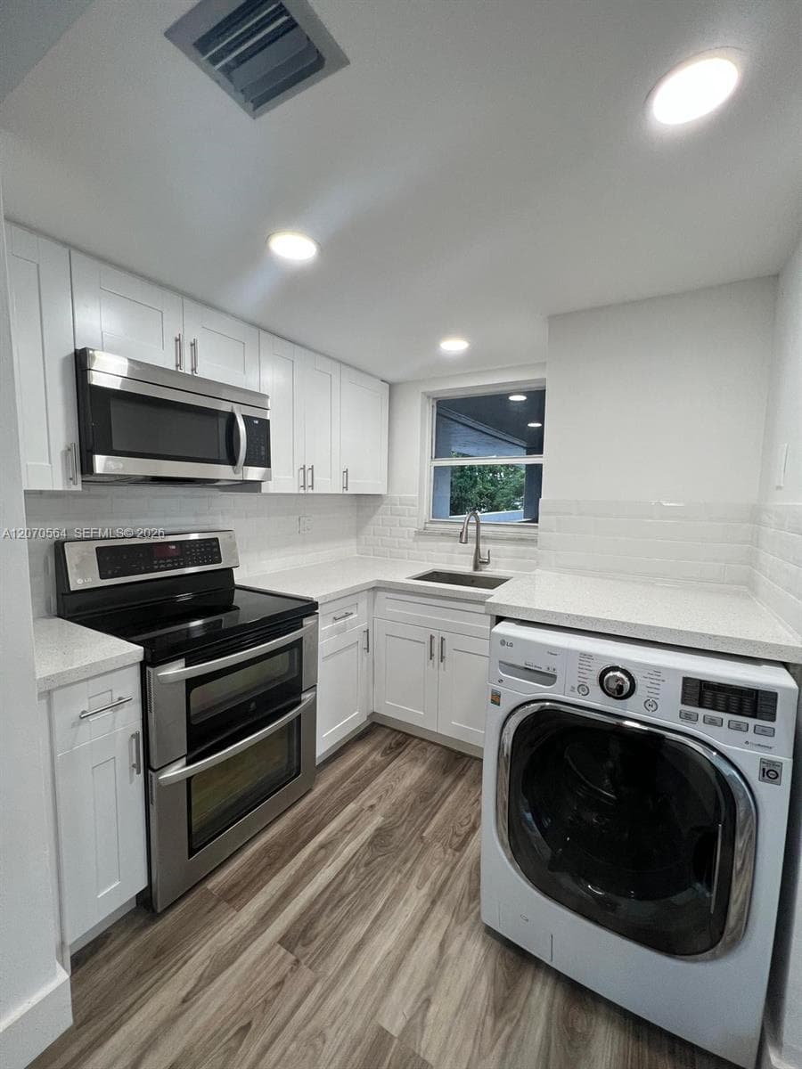 310 Fontainebleau Blvd # 204, Miami FL 33172 - Miami, FL - Photo 1