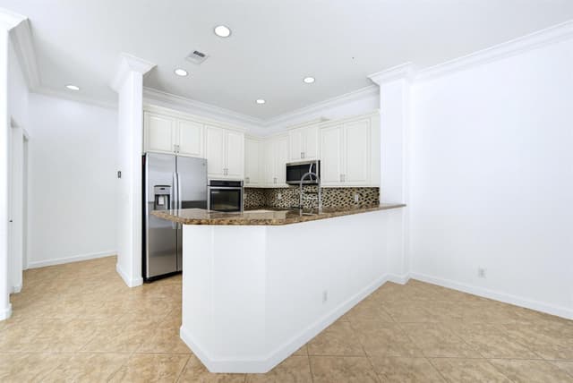 6679 NW 128TH Way, Parkland FL 33076 - Parkland, FL - Photo 3