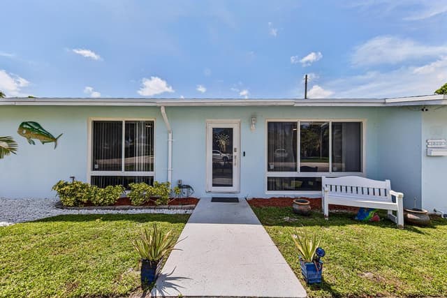 1419 SE 1ST Way, Deerfield Beach FL 33441 - Deerfield Beach, FL - Photo 2
