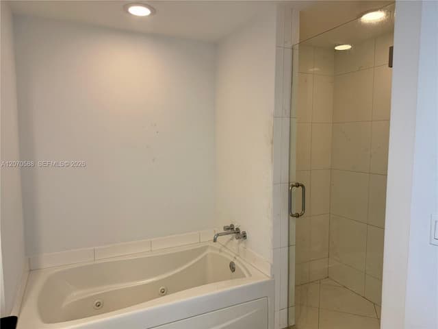 55 SE 6th St # 2404, Miami FL 33131 - Miami, FL - Photo 6