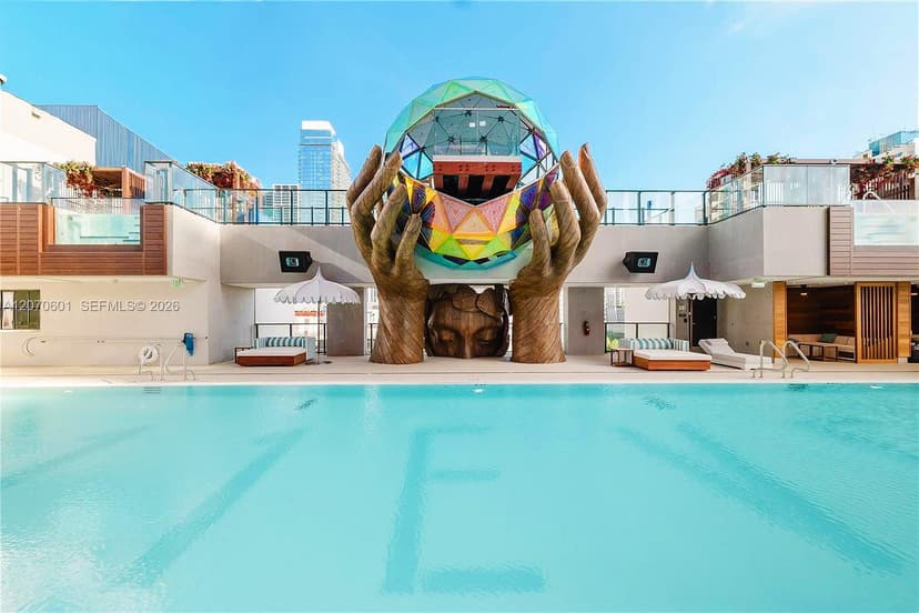 20 NE 11 ST # 2407, Miami FL 33132