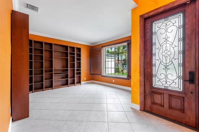 112 ISOLA Circle, Royal Palm Beach FL 33411 - Royal Palm Beach, FL - Photo 2