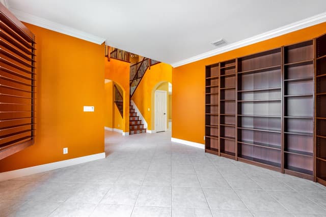 112 ISOLA Circle, Royal Palm Beach FL 33411 - Royal Palm Beach, FL - Photo 4