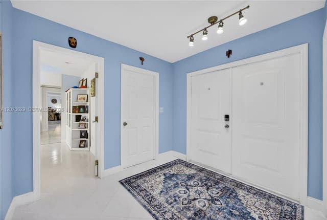 8210 SW 96th Ct, Miami FL 33173 - Miami, FL - Photo 5