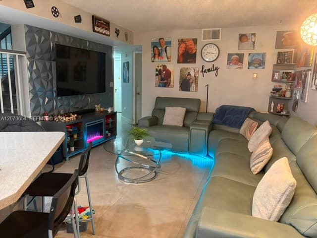 10051 SW 147th Pl, Miami FL 33196 - Miami, FL - Photo 6