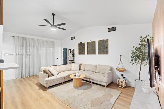 1641 NW 96th Ter, Pembroke Pines FL 33024 - Pembroke Pines, FL - Photo 7