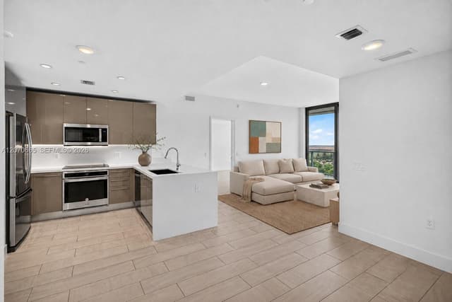 2000 Metropica Way # 2111, Sunrise FL 33323 - Sunrise, FL - Photo 3