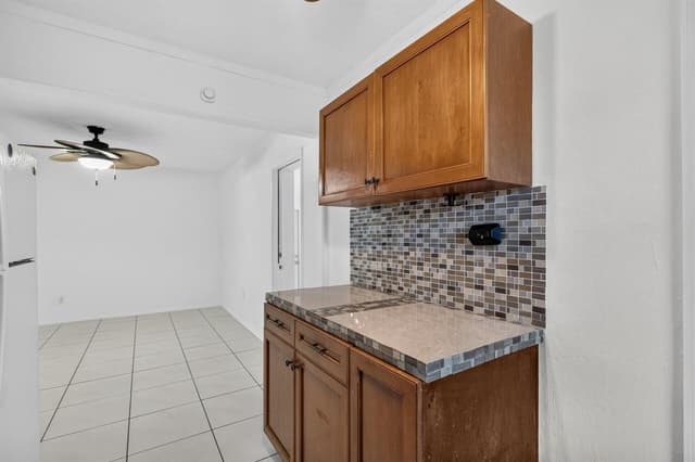 2220 N 57th Terrace, Hollywood FL 33021 - Hollywood, FL - Photo 5