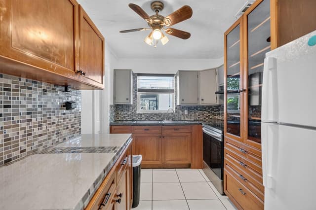 2220 N 57th Terrace, Hollywood FL 33021 - Hollywood, FL - Photo 4