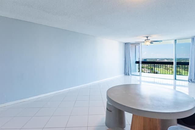 2400 PRESIDENTIAL Way, West Palm Beach FL 33401 - West Palm Beach, FL - Photo 6