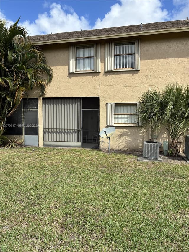 5820 Northpointe Ln, Boynton Beach FL 33437 - Boynton Beach, FL - Photo 2