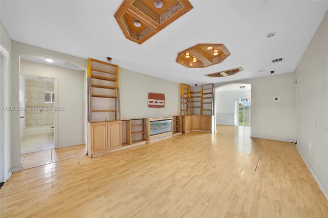 1714 NW 204th St, Miami Gardens FL 33056 - Miami Gardens, FL - Photo 3