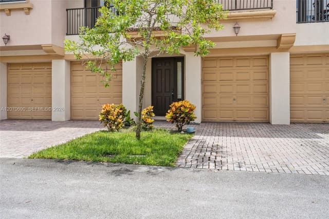 4758 Cypress St, Coconut Creek FL 33073 - Coconut Creek, FL - Photo 6