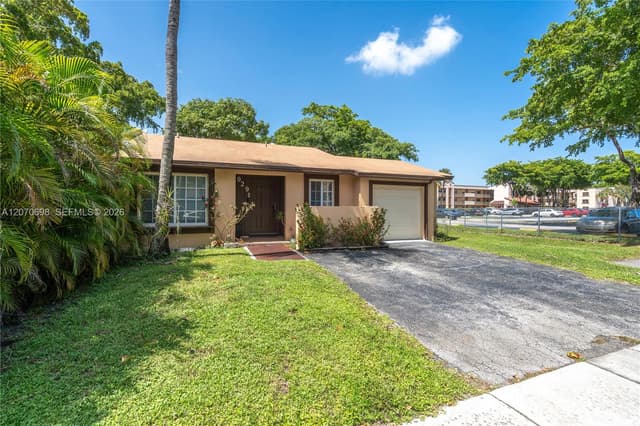 9291 E Elm Ln, Miramar FL 33025 - Miramar, FL - Photo 7