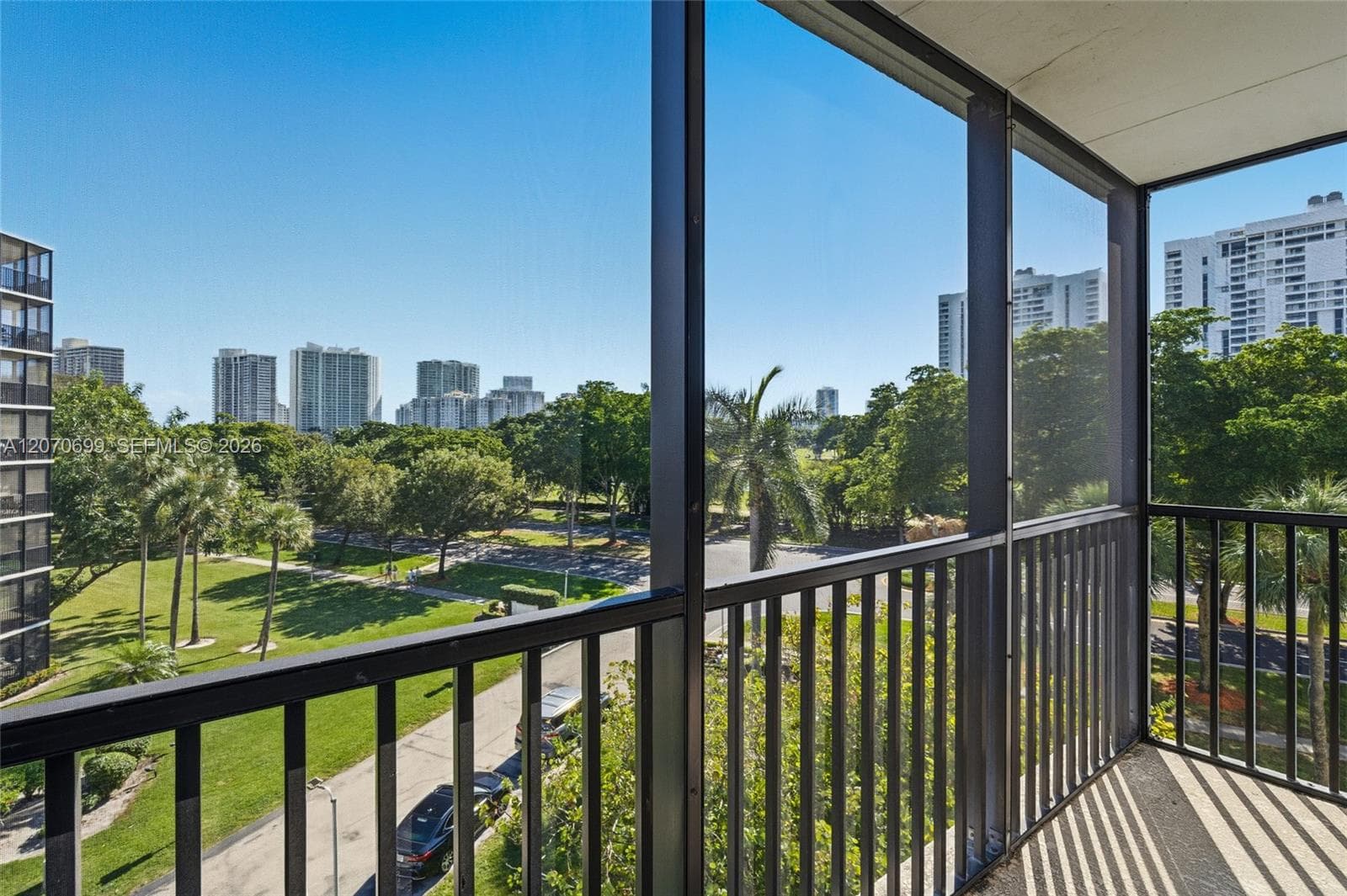 3401 N Country Club Dr # 519, Aventura FL 33180 - Aventura, FL - Photo 1