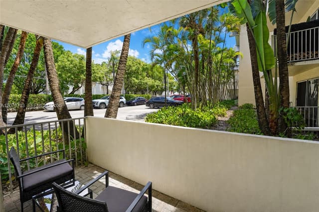 8950 SW 69th Ct # 109, Pinecrest FL 33156 - Pinecrest, FL - Photo 4