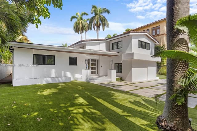 2388 Prairie Ave, Miami Beach FL 33140 - Miami Beach, FL - Photo 3