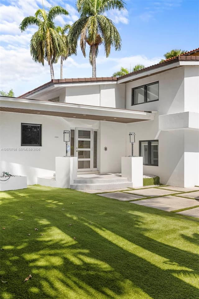 2388 Prairie Ave, Miami Beach FL 33140 - Miami Beach, FL - Photo 4