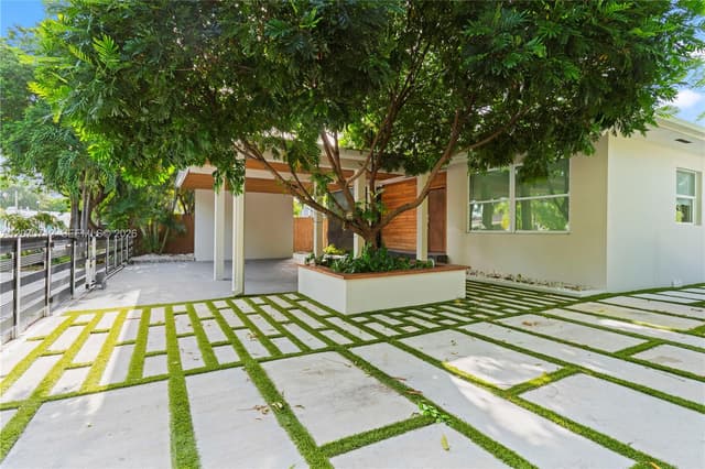 221 NE 44th St, Miami FL 33137 - Miami, FL - Photo 2