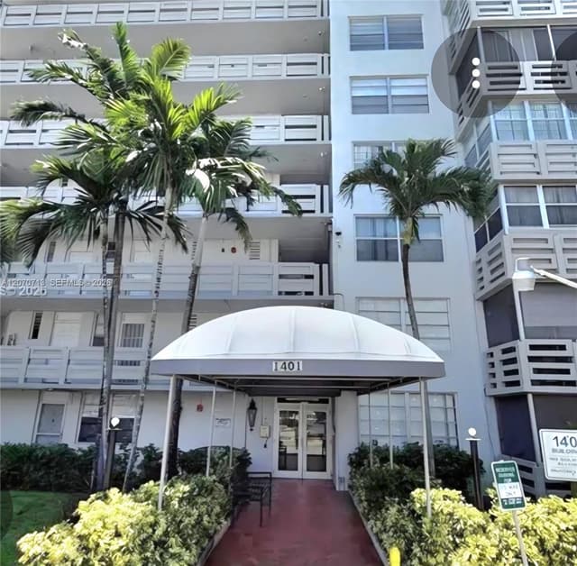 1401 NE Miami Gardens Dr # 685, Miami FL 33179 - Miami, FL - Photo 2