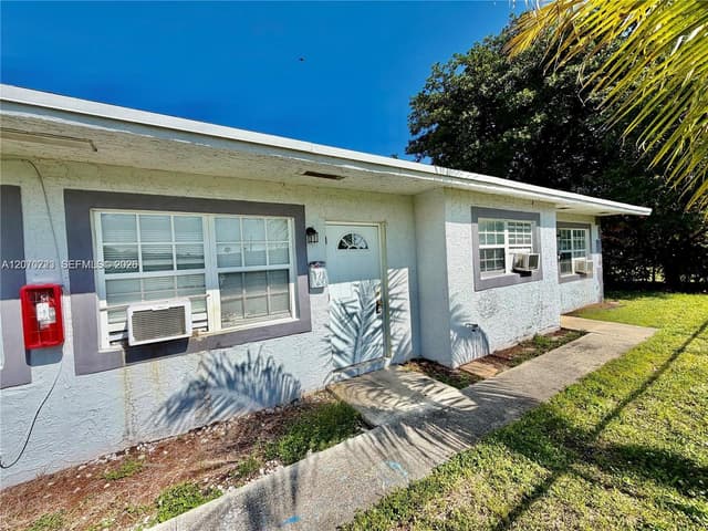 1041 NW 7th Ct, Hallandale Beach FL 33009 - Hallandale Beach, FL - Photo 7