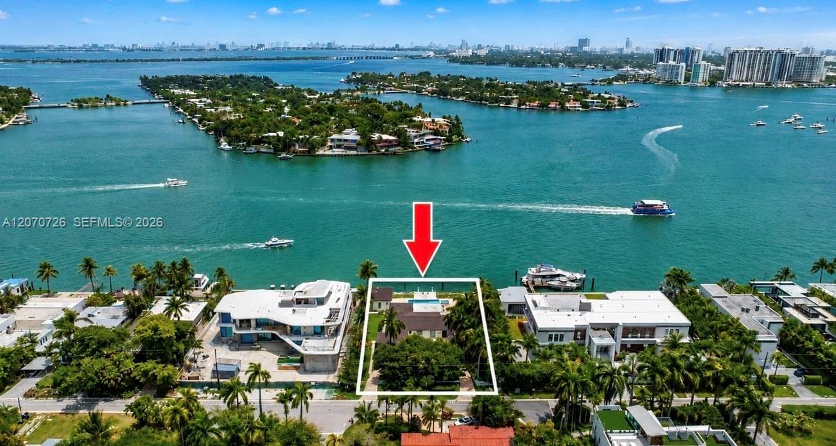 205 N Hibiscus Dr, Miami Beach FL 33139 - Miami Beach, FL - Photo 1