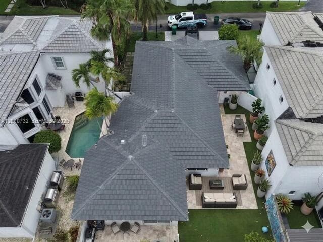 2558 NE 206th Ter, Miami FL 33180 - Miami, FL - Photo 4