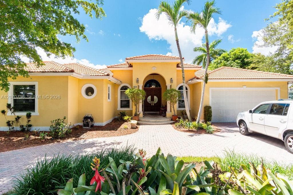 2610 SW 112th Ct, Miami FL 33165 - Miami, FL - Photo 1