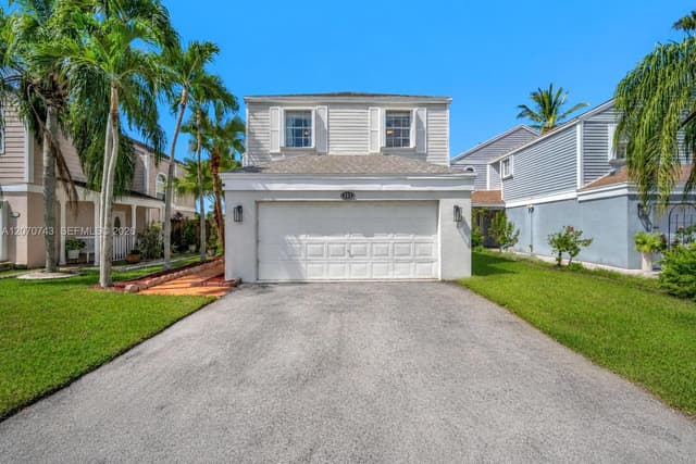 223 SW 159th Way, Sunrise FL 33326 - Sunrise, FL - Photo 3