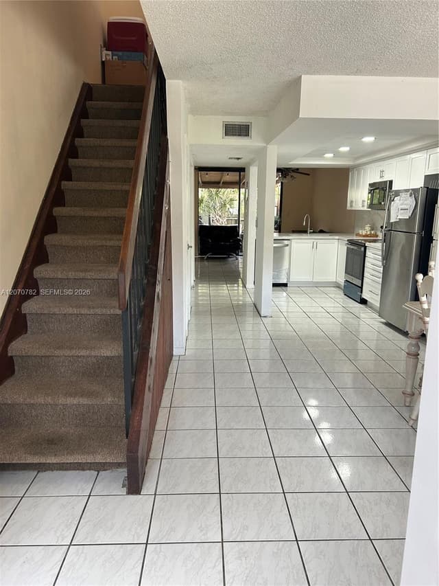 12242 SW 16th Ter # L, Miami FL 33175 - Miami, FL - Photo 2