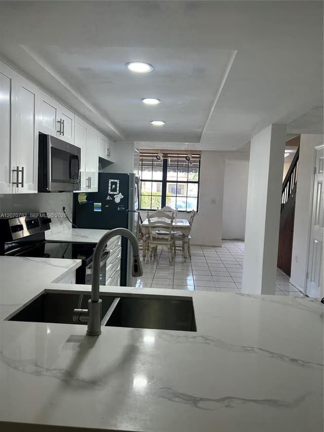 12242 SW 16th Ter # L, Miami FL 33175 - Miami, FL - Photo 6