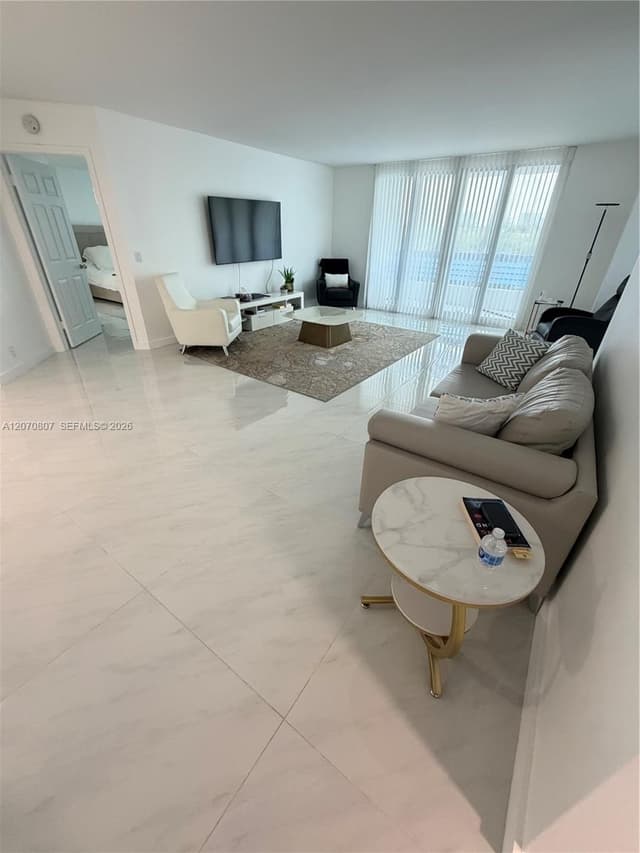 3500 Mystic Pointe Dr # 405, Aventura FL 33180 - Aventura, FL - Photo 2