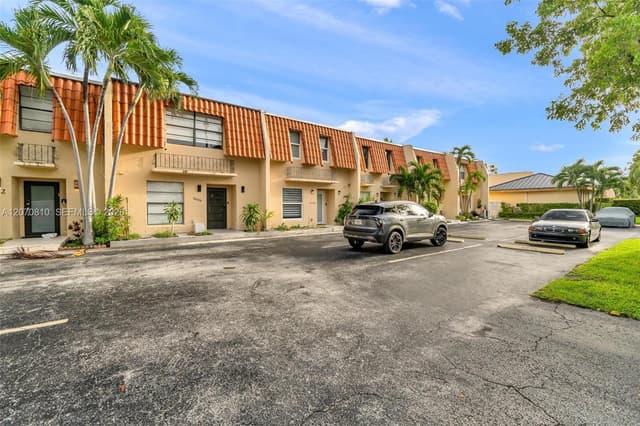 3690 NE 167th St # 34, North Miami Beach FL 33160 - North Miami Beach, FL - Photo 3