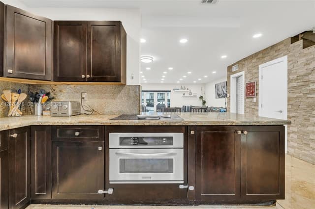 3690 NE 167th St # 34, North Miami Beach FL 33160 - North Miami Beach, FL - Photo 5