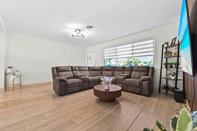 1100 N 57TH Terrace, Hollywood FL 33021 - Hollywood, FL - Photo 6