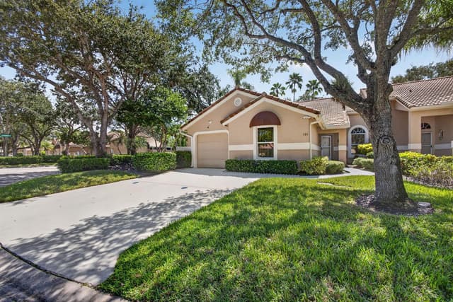 101 SABAL PALM Lane, Palm Beach Gardens FL 33418 - Palm Beach Gardens, FL - Photo 2