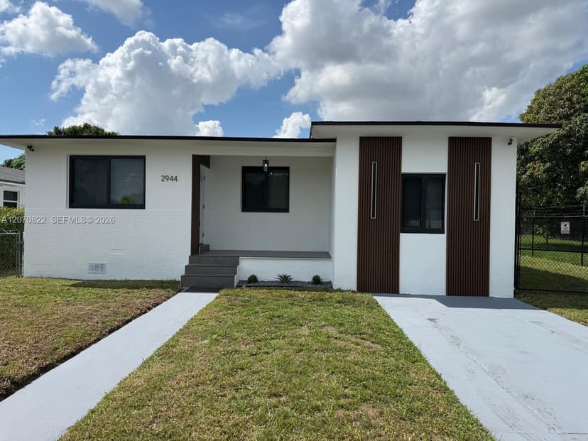 2944 NW 61st St, Miami FL 33142
