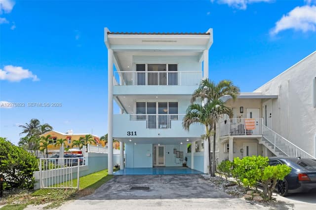 311 N N Surf Rd, Hollywood FL 33019 - Hollywood, FL - Photo 6