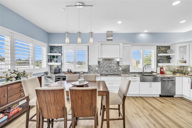 311 N N Surf Rd, Hollywood FL 33019 - Hollywood, FL - Photo 3