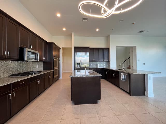 8248 Lost Creek Ln, Delray Beach FL 33446 - Delray Beach, FL - Photo 6