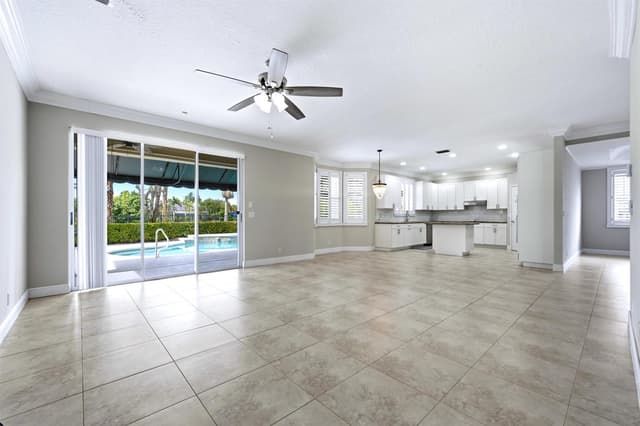 15562 Cypress Park Drive, Wellington FL 33414 - Wellington, FL - Photo 7
