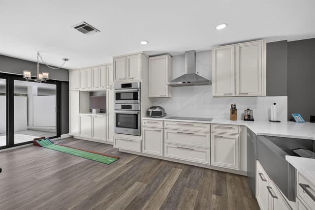 2435 PRESIDENTIAL Way # G, West Palm Beach FL 33401 - West Palm Beach, FL - Photo 3