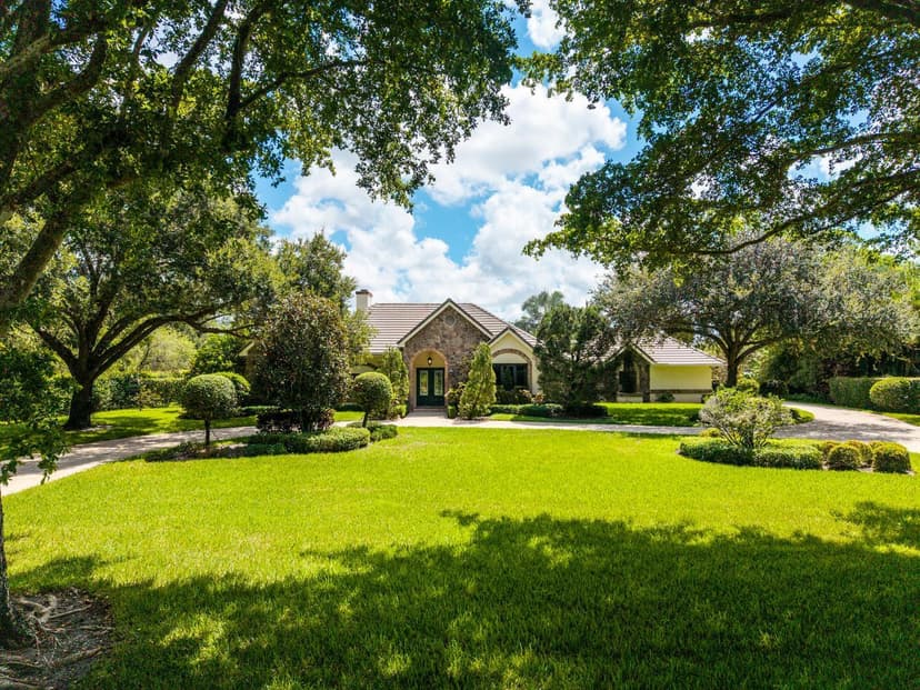 5591 W Leitner Drive, Coral Springs FL 33067