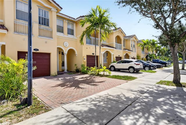 14946 SW 9th Way, Miami FL 33194 - Miami, FL - Photo 2