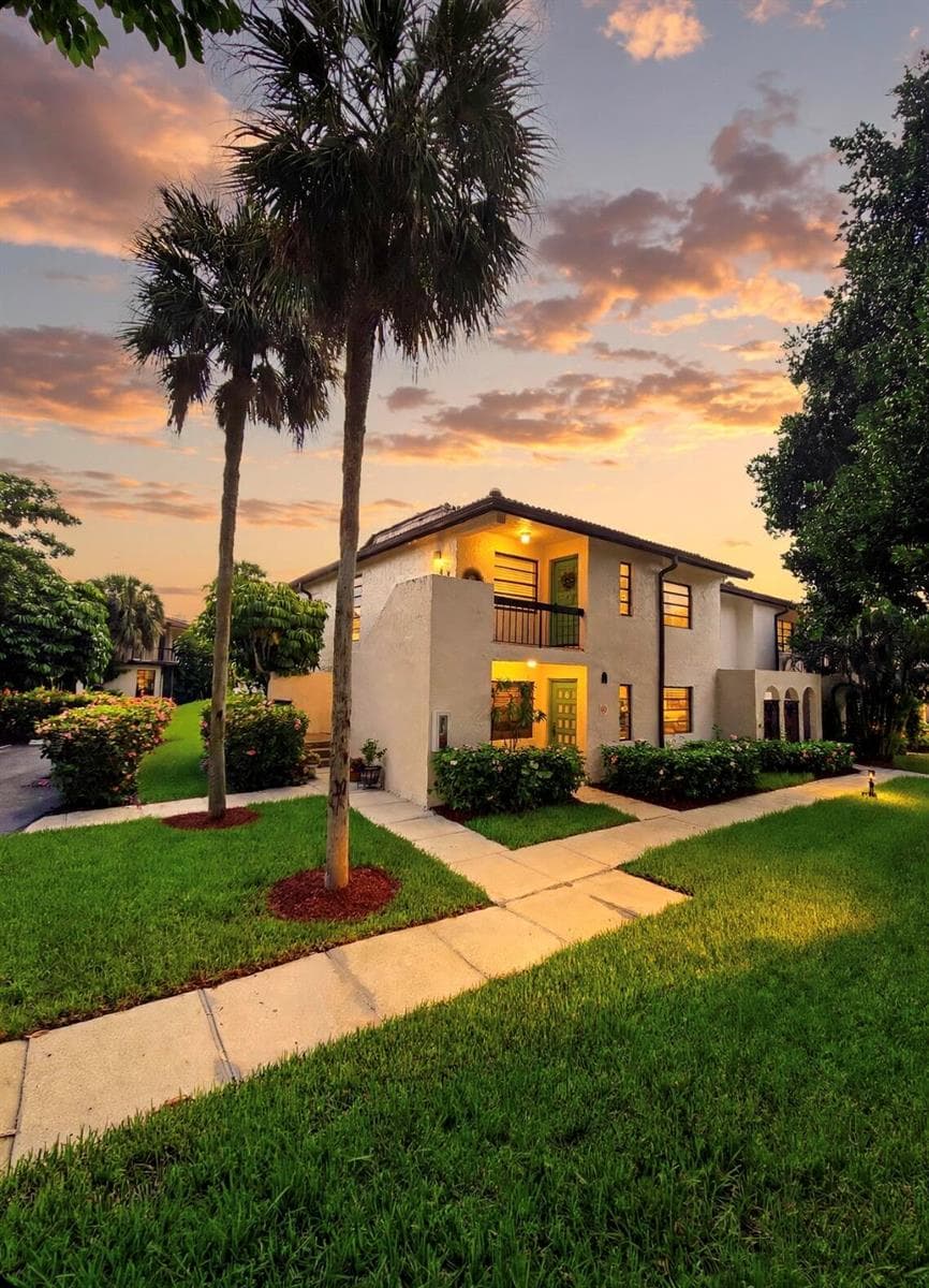 21785 Cypress Drive # 46B, Boca Raton FL 33433